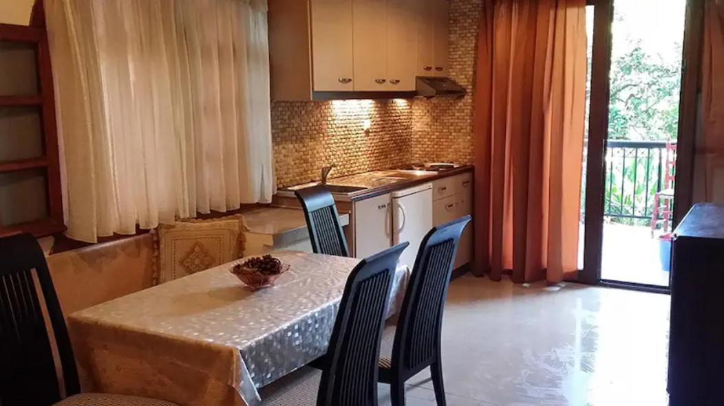 Tholeto Apartments Agios Gordios  Exterior foto